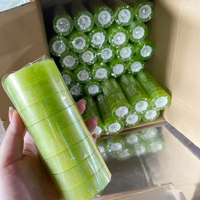 Ein guter Preis. Transparente grüne Schreibwarenbänder für die Verpackung Online