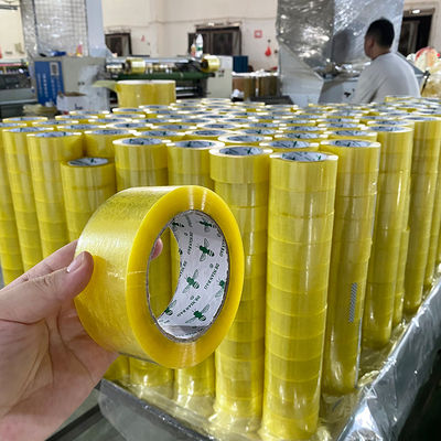 Industrielles Klebeband für Versandverpackungen