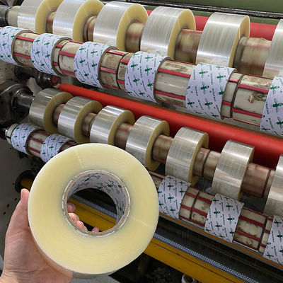 Ein guter Preis. BOPP Transparente Verpackung Verpackungsteppich Fabrik kundenspezifisches OPP-Tape Online