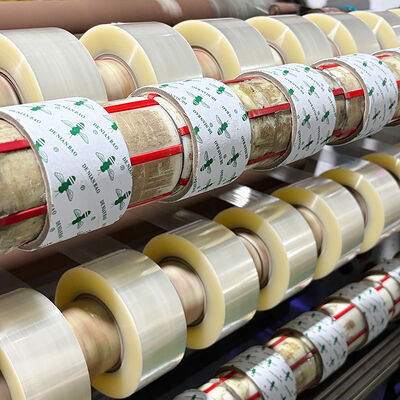 Weißes, durchsichtiges, festklebendes Bopp-Verpackungsteppich